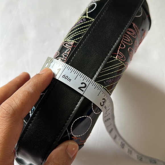 BCBG BAG - Picture 9 of 9